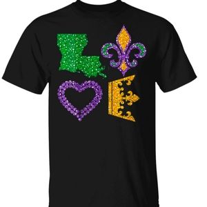 Mardi Gras Love Distressed Party Beads Louisiana New Orleans T Shirt